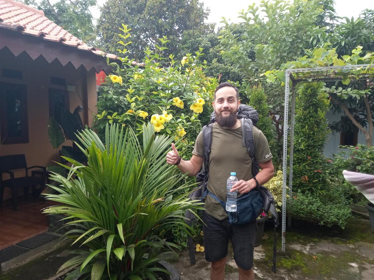 Juda Homestay Banyuwangi  Eksteriør billede